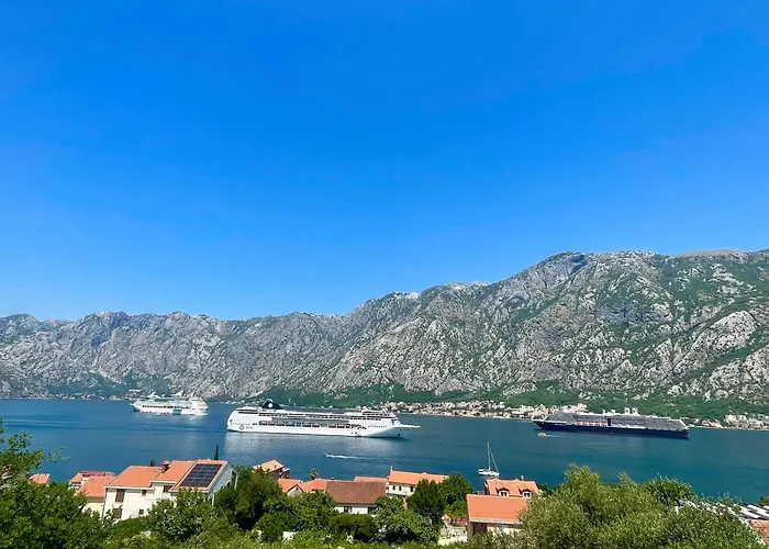 Apartments Krivokapic Prcanj With Bay View