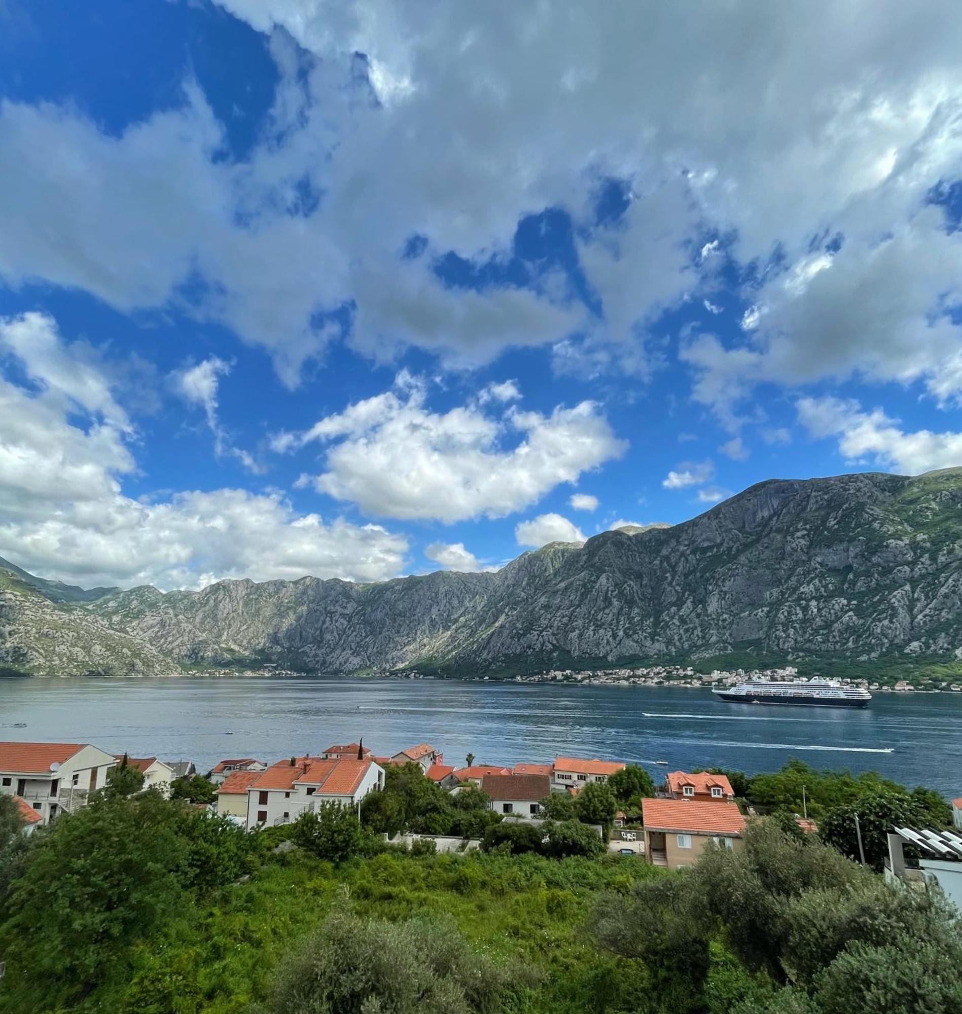 Krivokapic Prcanj With Bay View Kotor
