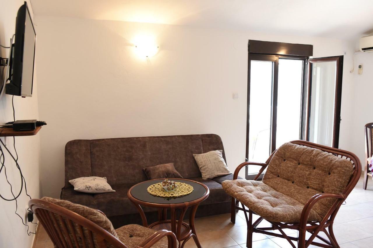 Appartement Krivokapic Prcanj With Bay View Kotor